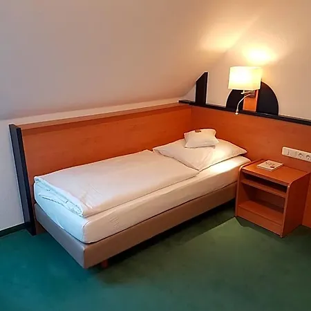 Zur Muehle Hotel 3*